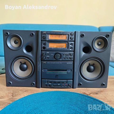 JVC UX-1 (1991) - първата компактна микро Hi-Fi система