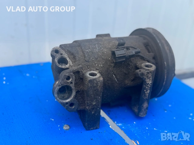 Компресор за климатик -Audi a4 b7, снимка 2 - Части - 55087139