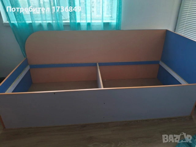 Продавам гардероб и две единични легла , снимка 3 - Спални и легла - 54737106