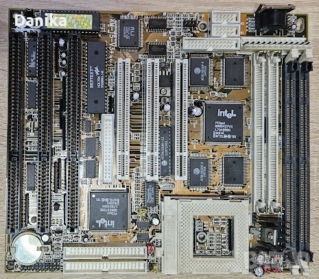 Работеща ретро дънна платка Jamicon MB-KM-T5-V i430VX Rev. 4.3 Socket 7 