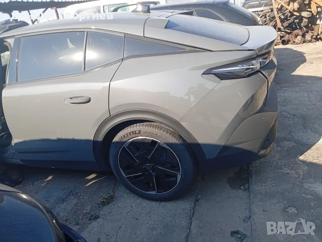 автомобили Пежо 408