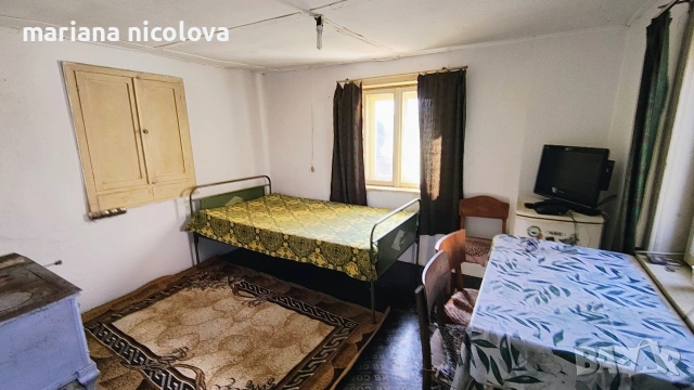 Две къщи с голям двор 1.5 дка – село Горан, само 6 км от Ловеч, снимка 9 - Къщи - 54396103