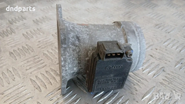 Дебитомер Audi A4 1.8 1996 037906461B AFH60-10A