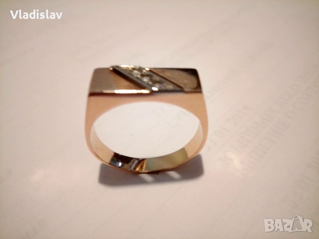 Руско злато  Елегантен мъжки пръстен с естествени диаманти