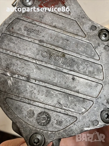 Вакуумна помпа за двигател 1AD 2.0 D4D 93kW 126HP за Toyota Avensis (2011), снимка 2 - Части - 54361434