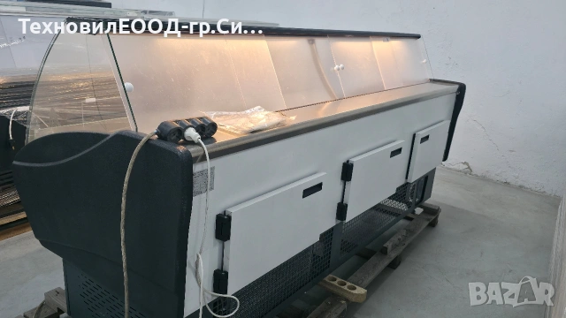 Хладилна витрина 2.60м , снимка 4 - Витрини - 54768684