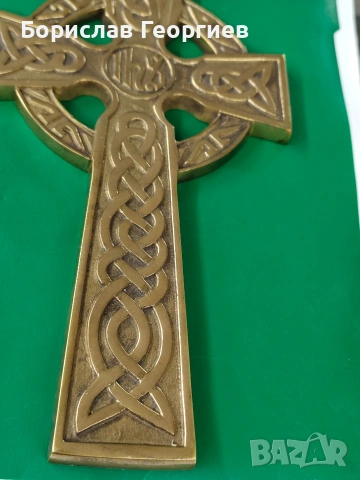 Месингов келтски кръст, снимка 3 - Антикварни и старинни предмети - 53993652