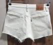  Нови със премахнат етикет. Дамски оригинални къси панталони Levi's 501® Original High Rise Shorts , снимка 4