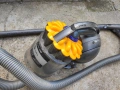 Прахосмукачка без торба Dyson, снимка 2