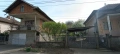 Къща с голям двор , вила и допълнителни постройки., снимка 1