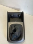 Декоративна рамка около скоростен лост за Hyundai I30 1.6 Crdi (2009) 84651-2L800, снимка 3