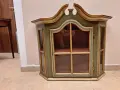 Витрина за стена ръчно изрисувана, снимка 1
