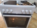 Готварска печка с керамичен плот GORENJE шир.60см., снимка 3
