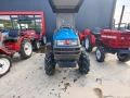 Трактор Iseki 18 к.с. 4X4 нов внос, снимка 2