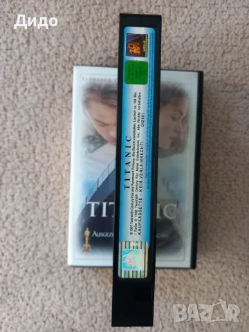 VHS видеокасети 3 броя с хитови заглавия: Истински лъжи, Титаник, Властелинът на пръстените, снимка 15 - Екшън - 55576889