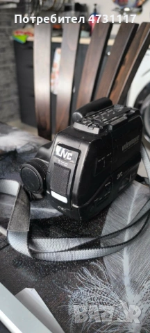 Винтидж видеокамера JVC Videomovie GR-AX2  