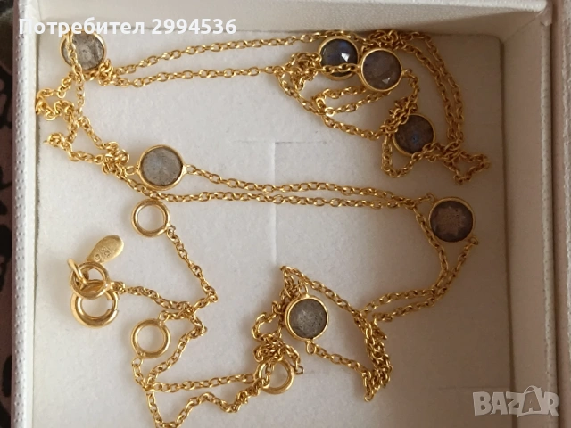 Обеци и колиета, снимка 5 - Бижутерийни комплекти - 54351412