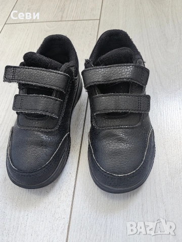 маратонки адидас , снимка 7 - Детски маратонки - 54342315