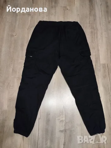 Карго панталон Pull&Bear XL, снимка 3 - Панталони - 55416781