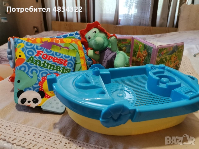 Набор за игра, във вода, за малките деца. 