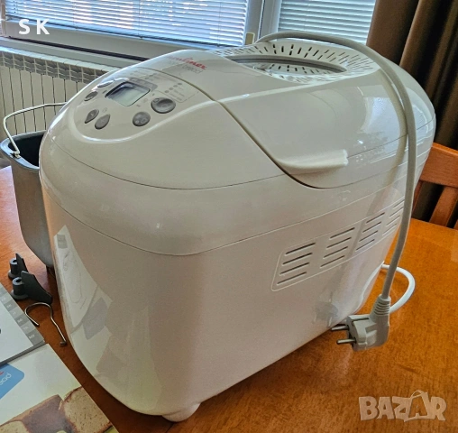 Хлебопекарна Moulinex 860 W, 1.5 кг, снимка 3 - Хлебопекарни - 54915995