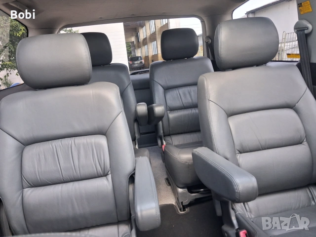 Toyota Previa 2.4i Automatic Кожен салон, снимка 14 - Автомобили и джипове - 41567439