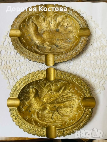 Красив месингов пепелник от Англия с птица