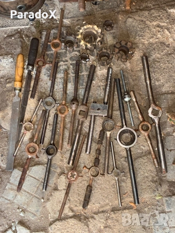 Метчици,въртоци за флашки и Стругарски инструменти