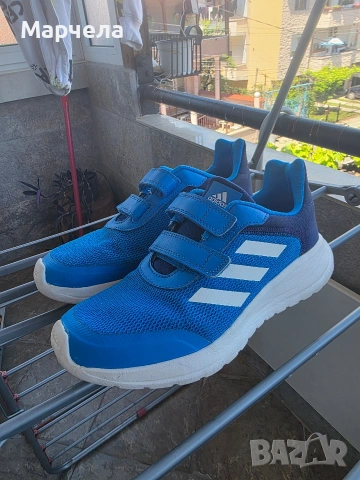 Маратонки Adidas, снимка 3 - Детски маратонки - 54440154