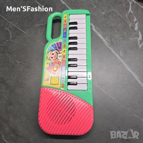 Cocomelon - сет музикален автобус,микрофон,пиано,музикална плюшена играчка,фигури, снимка 5 - Музикални играчки - 51842709