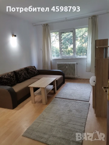 Предлага се тристаен просторен апартамент в кв. Х. Димитър под наем