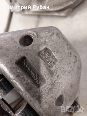 Предни спирачни апарати Brembo от Mercedes CLS 550., снимка 2 - Части - 55219567