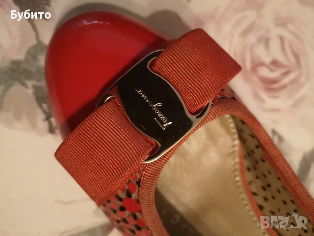 Оригинални Salvatore ferragamo , снимка 8 - Дамски ежедневни обувки - 54578977