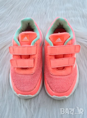 Детски маратонки Adidas №26, снимка 4 - Детски маратонки - 54047012