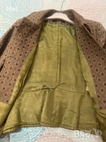 Дамско вталено сако, снимка 3 - Сака - 54340848