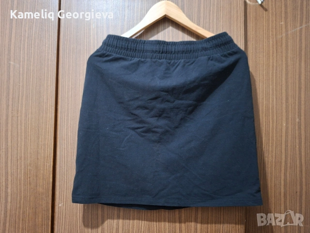 Продавам черна пола, снимка 2 - Поли - 54278327