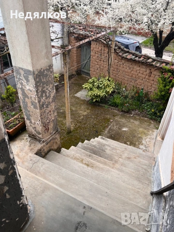 Къща с.Стрелци на 2 етажа, снимка 4 - Къщи - 54142662