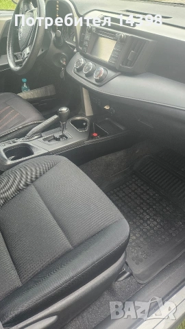 Touota RAV 4, снимка 5 - Автомобили и джипове - 54350761