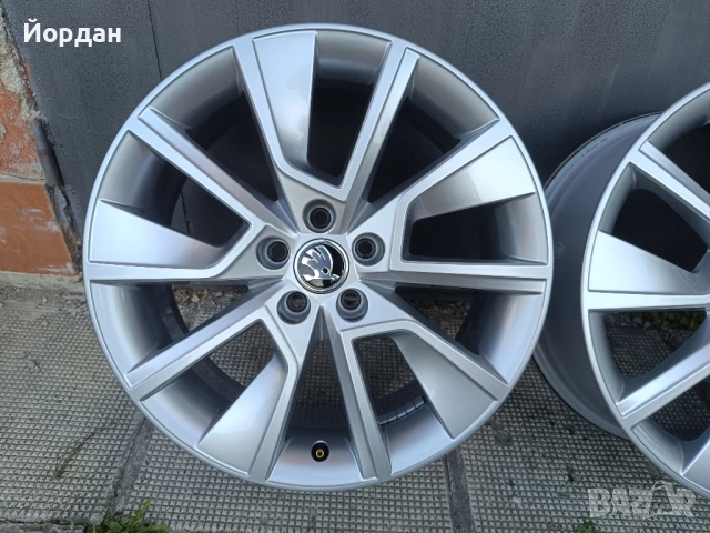 ОРИГИНАЛНИ джанти 17 ' цола 5x100 57,1 Skoda Kamiq Scala Fabia / Шкода Камик Скала Фабиа, снимка 7 - Гуми и джанти - 54598269