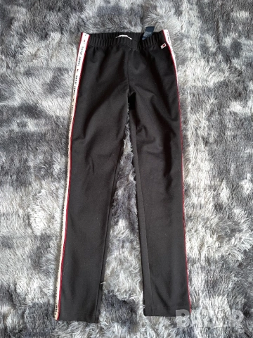 Черен спортен клин Tommy Jeans, снимка 2 - Спортни екипи - 54248778