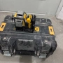 Зелен лазерен нивелир DeWALT - DCE089D1G-QW, 12V, 35 m, 12V 2Ah, снимка 3