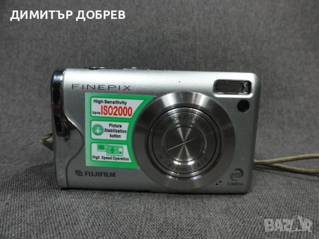 ЦИФРОВ ФОТОАПАРАТ FUJIFILM FINEPIX F20 SUPER CCD 6.3MP DIGITAL CAMERA Y2K DIGICAM, снимка 2 - Фотоапарати - 54817871