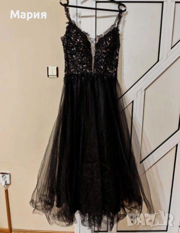 Черна бална рокля с тюл – елегантен модел