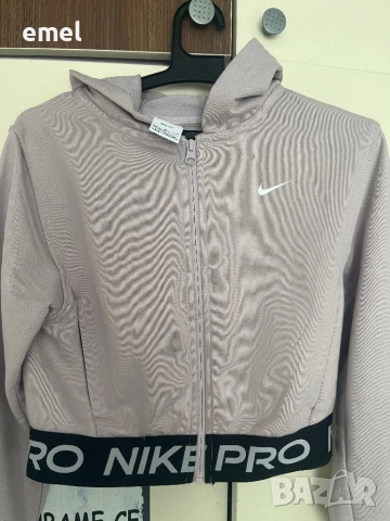 Чисто ново горнище nike pro, снимка 3 - Детски анцузи и суичери - 54531785