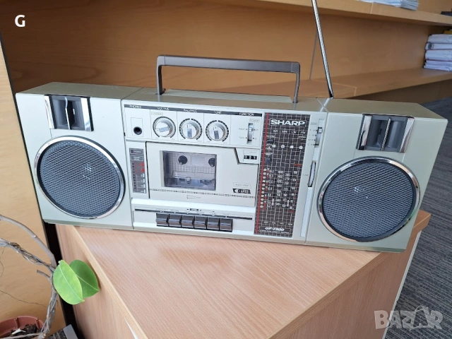 Стерео радиокасетофон Sharp GF-7300HG. Всичко работи, като нов!, снимка 15 - Радиокасетофони, транзистори - 53982022