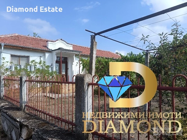 Едноетажна къща в село Гранит, общ. Чирпан, снимка 9 - Къщи - 54226115