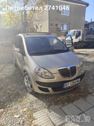 Lancia Муза 1,4 95кс автоматик, снимка 8 - Автомобили и джипове - 55424142