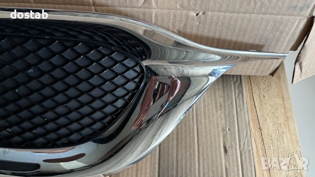 Решетка в бронята за Mercedes W223 , снимка 2 - Части - 55445237