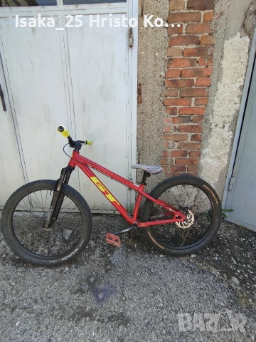 Gt LA-BOMBA dirt jump 2022