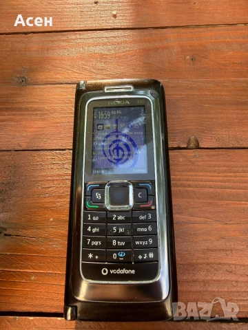 Nokia E90 